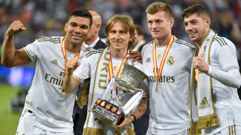 Read more about the article Điểm mặt Top 10 tiền vệ Real Madrid vĩ đại nhất lịch sử